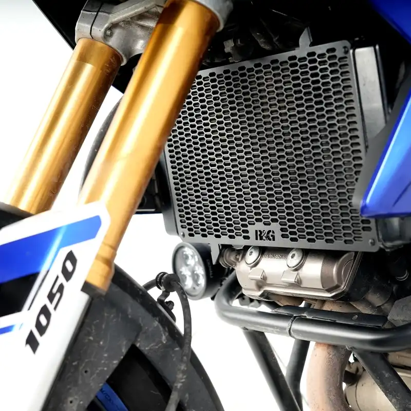 PRO Radiator Guard for Suzuki V-STROM 1050(DE TOUR/DE/TOUR/ STANDARD) '23-, DL1050 & DL1050XT  '20- '22 .
