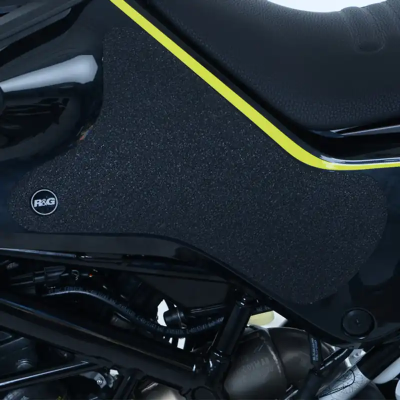 R&G Tank Traction Grips for Husqvarna Vitpilen/Svartpilen 401 '18- '23 & Husqvarna Svartpilen 125 '21- '23 models.