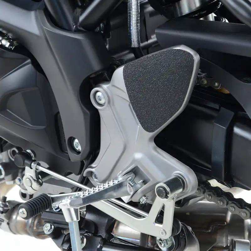 R&G Boot Guard Kit for Suzuki SV650 '16 & SV650X '18-